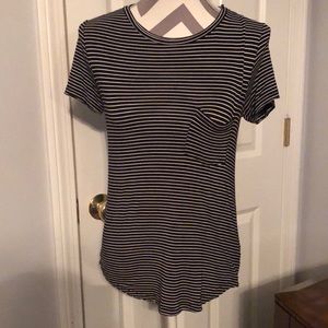 American Eagle Outfitters Black & White Shirt